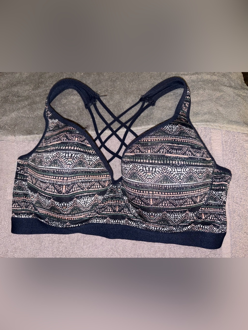 Just Be Bra 38D Underwire Pattern T-Shirt Smooth Bra
